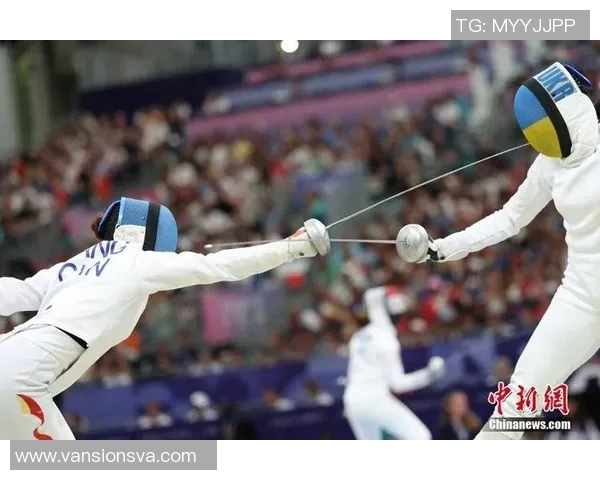 中国击剑队世界杯豪取双冠 巴黎奥运再度燃起冲金希望 中国击剑队世界杯豪取双冠 巴黎奥运再度燃起冲金希望